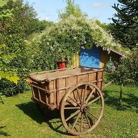 Campsite Insolites Du Bonheur De Vivre *
